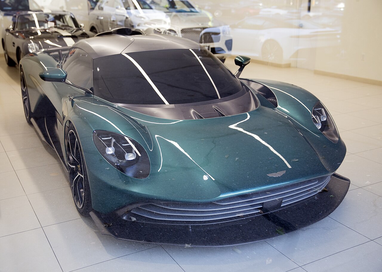 Aston Martin Valhalla