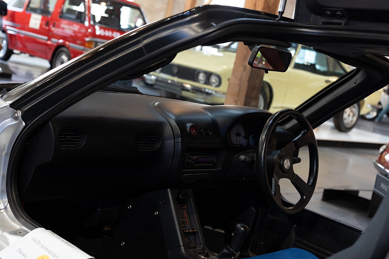 Autozam AZ-1