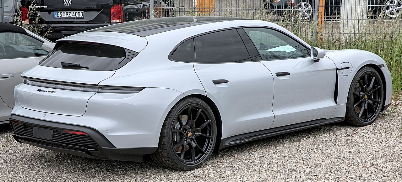 Porsche Taycan GTS